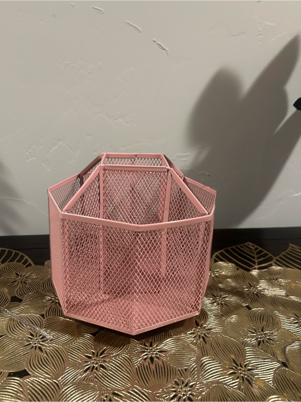 Pink Mesh Hexagon Desk Organizer - Unbranded